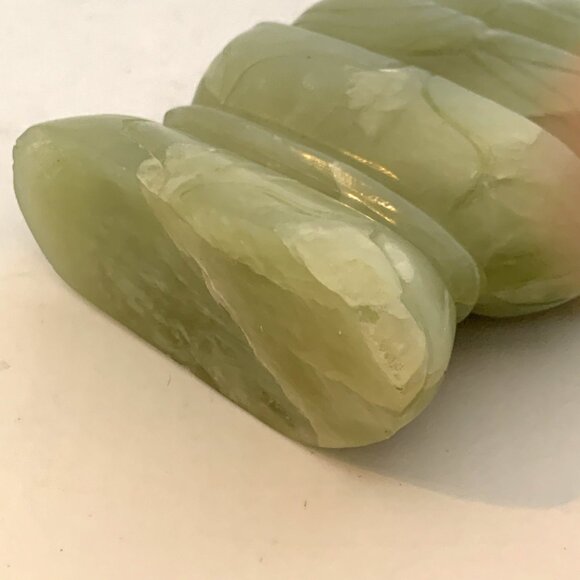 Chinese Nephrite Jade Seated Guanyin 6" Statue Hand Carved w/Pierced Leaf Halo - Picture 11 of 13